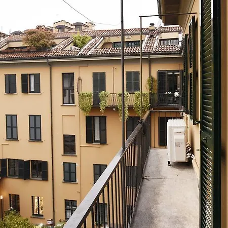 Apartment Brera's Gem 3 *